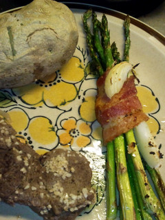 A picture of Roasted Asparagus with Bacon.