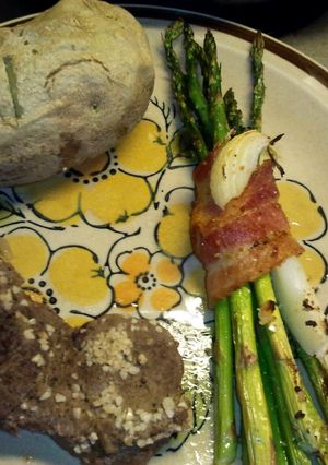 A picture of Roasted Asparagus with Bacon.