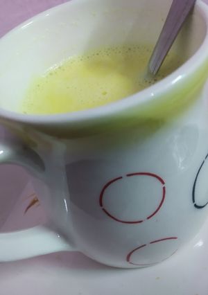 A picture of Turmeric milk🍶.