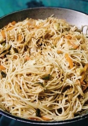 মিক্সড নুডলস (Mixed noddle's recipe in Bengali) রেসিপির প্রধান ছবি