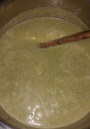 A picture of Fiona's Broccoli and Stilton Soup.