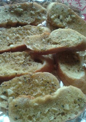 A picture of Garlic bread.