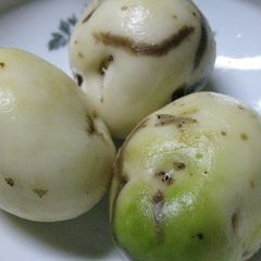 A picture of An Easy and Fuss-Free Way to Peel Potatoes.