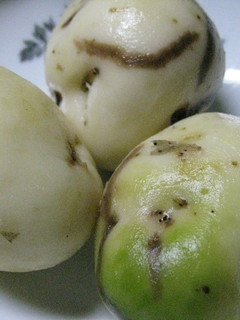 A picture of An Easy and Fuss-Free Way to Peel Potatoes.