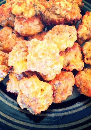 A picture of Mama Reimer's Sausage Balls.