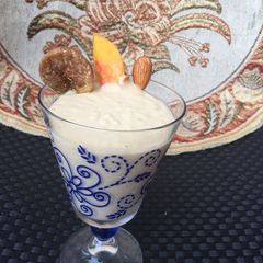 A picture of Oats Curd Smoothie.