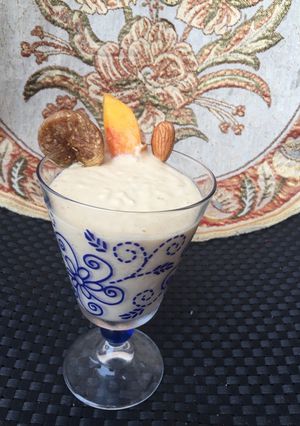 A picture of Oats Curd Smoothie.