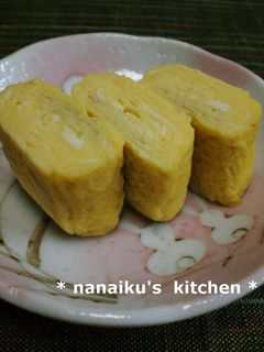 A picture of Sweet Tamagoyaki with Dashi.