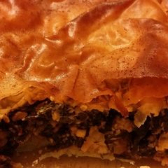 A picture of Kale pie.
