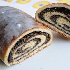 A picture of Polish Poppy Seed Cake.