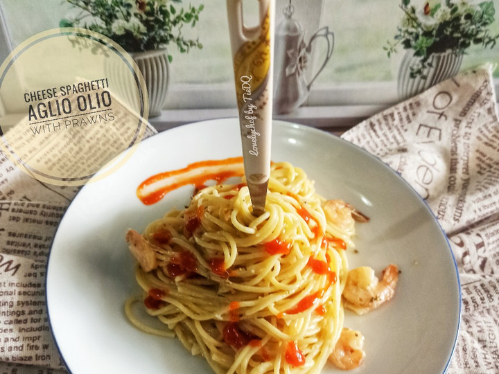 Langkah Mudah untuk Menyiapkan Cheese Spaghetti Aglio Olio With Prawns Anti Gagal