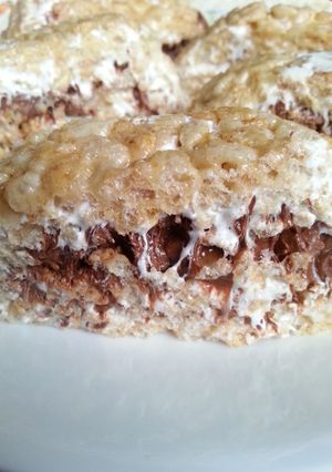 A picture of S' mores Rice Krispies Treat Pinwheels... :-).