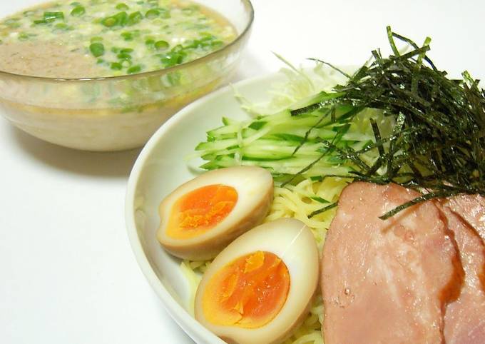 Recipe of Award-winning Cold Tonkotsu Ramen with Dipping Sauce