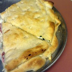 A picture of Calzone.