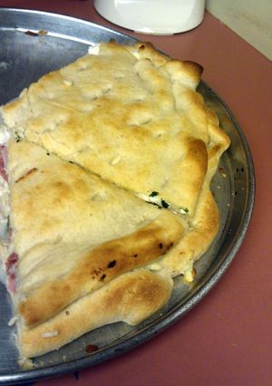 A picture of Calzone.