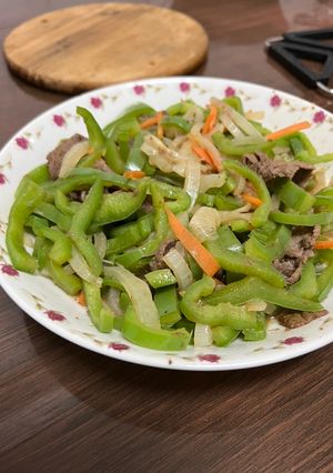 青椒炒牛肉 的食譜成品照片