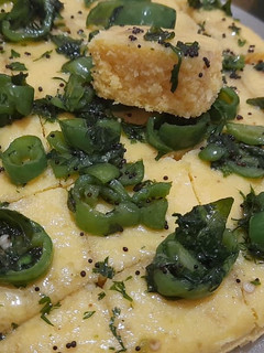 A picture of Khaman Dhokla.