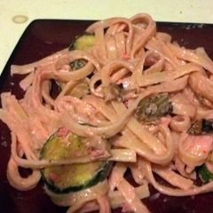 A picture of Port wine & veggie Alfredo.