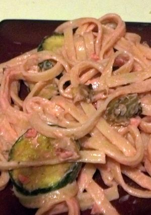 A picture of Port wine & veggie Alfredo.