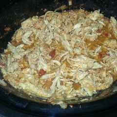 A picture of Crock pot chicken tacos.