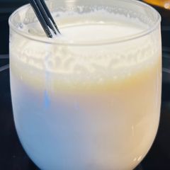 A picture of Sweetened Sparkling Ice Lemonade.