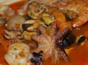Foto di Brodetto di pesce con molluschi e crostacei