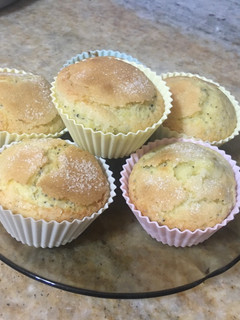 Una foto de Muffins de limón con amapola sin manteca