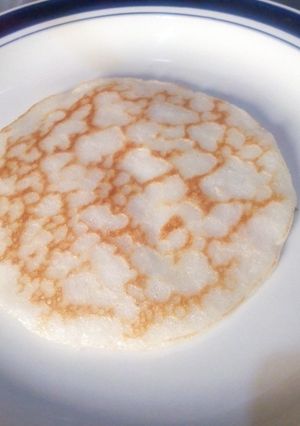 A picture of Sinasir (Rice pancakes).