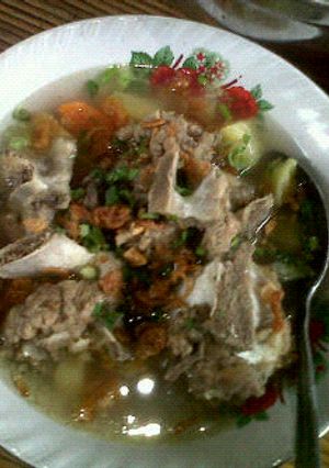 Foto resep Sup iga sapi sayuran ala ratih sudiyanti