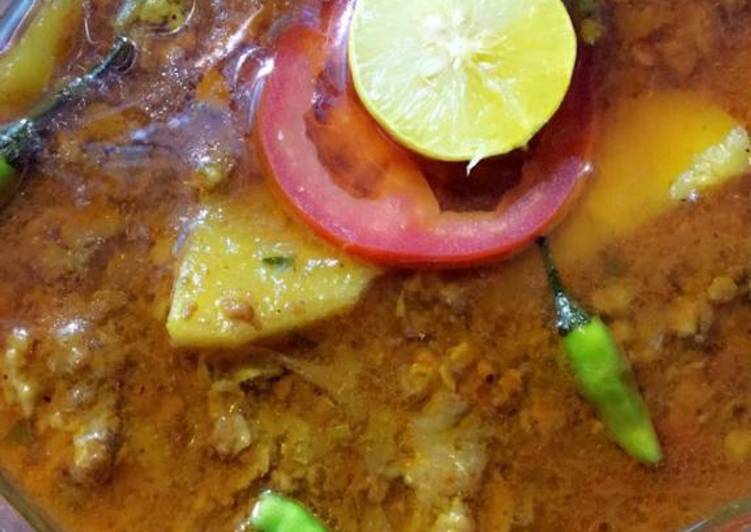 Recipe of Speedy Qeema Allu gravy