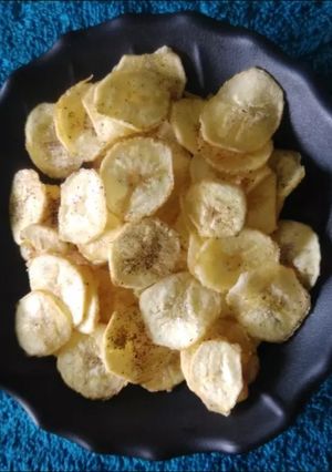 A picture of Nendran banana chips.