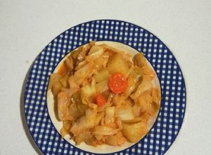 Foto principal de Repollo con patatas y zanahorias rehogadas (Olla Gm g)