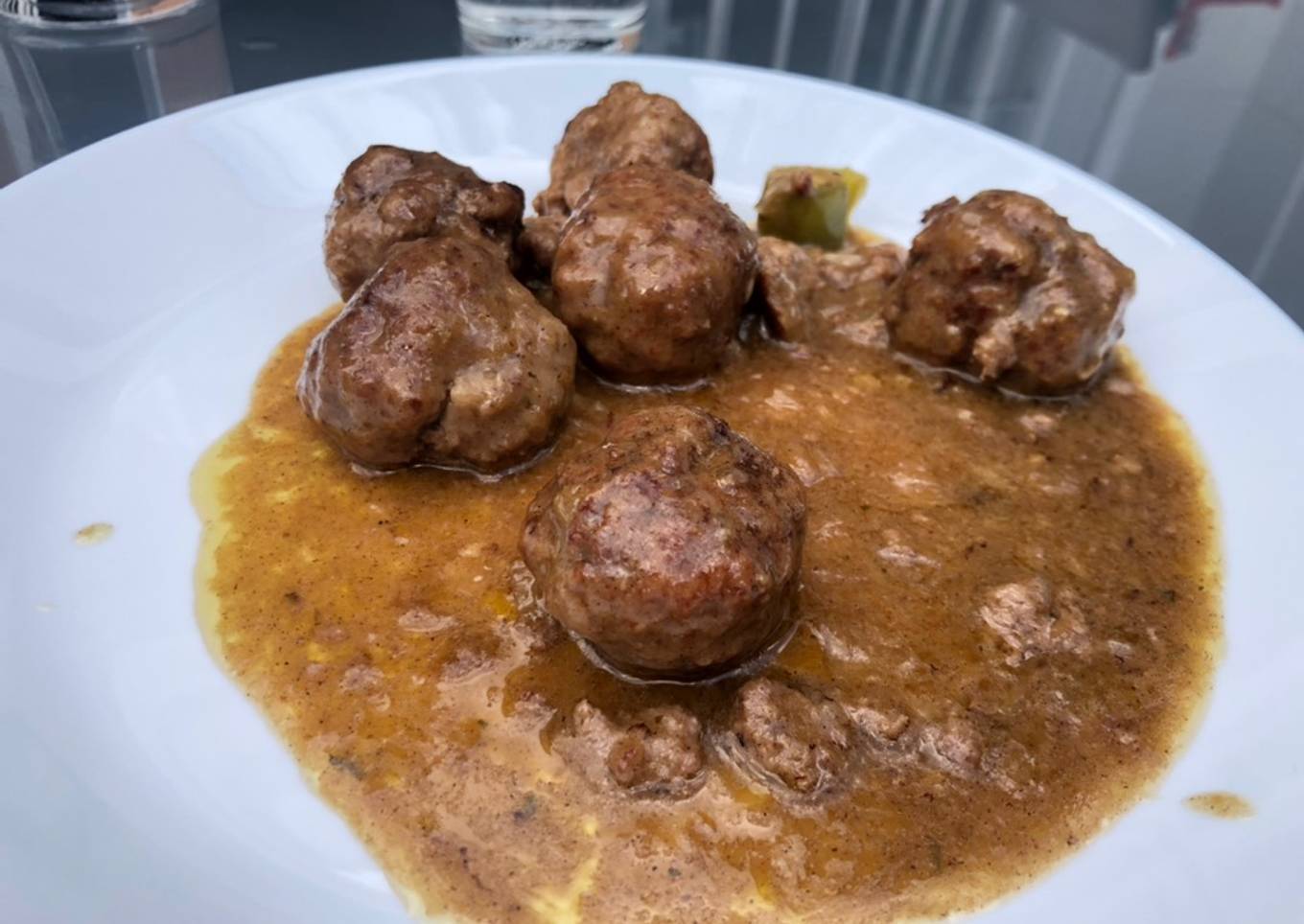 Albóndigas en salsa española