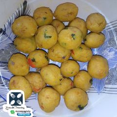 A picture of Rava Balls(Semolina Balls).