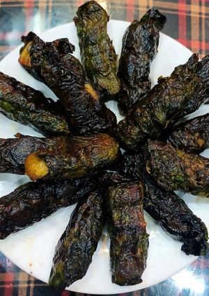 Hình của món Lươn thịt cuộn lá lốt.