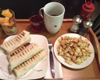 The New Way Prepare Recipe Ham Egg And Cheese Burritos Restaurant Style