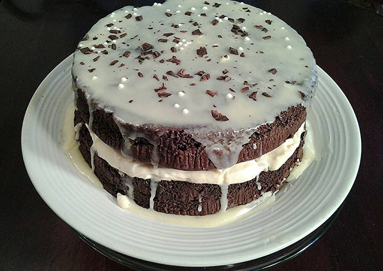 Reverse Boston Cream Pie! Reverse Boston Cream Pie!