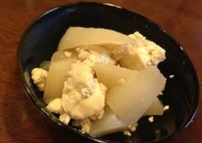 Kenchin Simmered Daikon Radish and Firm Tofu