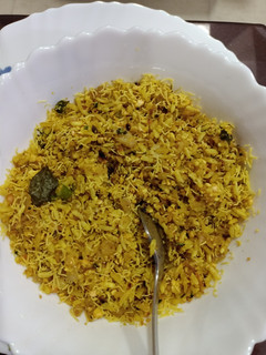 मराठवाडा स्पेशल सुशीला हलका फुलका झटपट होनारा नास्ता (sushila recipe in marathi) रेसिपी चे मुख्य फोटो