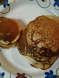 A picture of Simple pancakes.