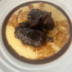 A picture of Beef Cheeks with Red wine sauce (pressure cooker).