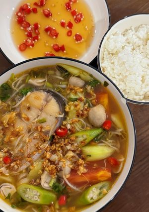 Hình của món Canh Chua Cá Basa.