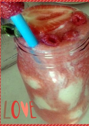 A picture of Mandy's Healthy banana blush float.