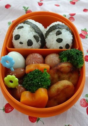 A picture of Wee Panda Onigiri Charaben.