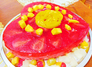 Una foto de Pastel helado de fresa (o pastel peruano). 3 en uno