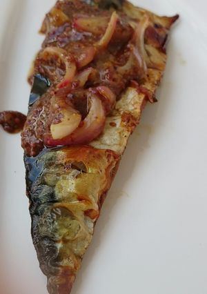A picture of Baked Mackeral With Mustard Sauce.