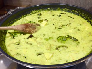 16:48 - Thai Green Curry vegan style