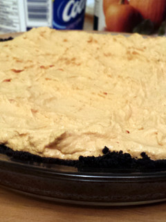A picture of No-bake Halloween Pumpkin Patch Pie.