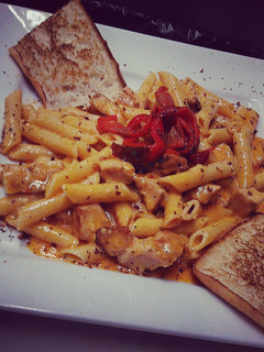 A picture of Buffalo Alfredo base chicken pasta!.