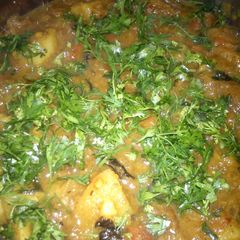 A picture of spicy potato curry.